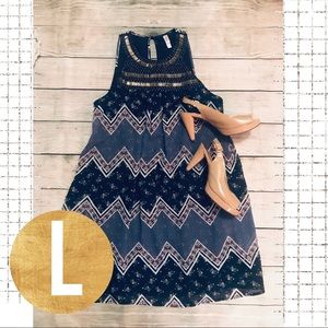 Blue short dress with beading